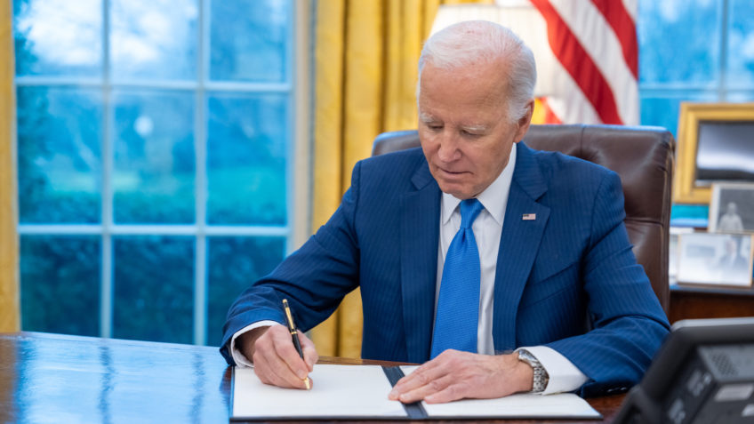 Biden propõe novo pacote de ajuda de US$ 1 bilhão a Israel