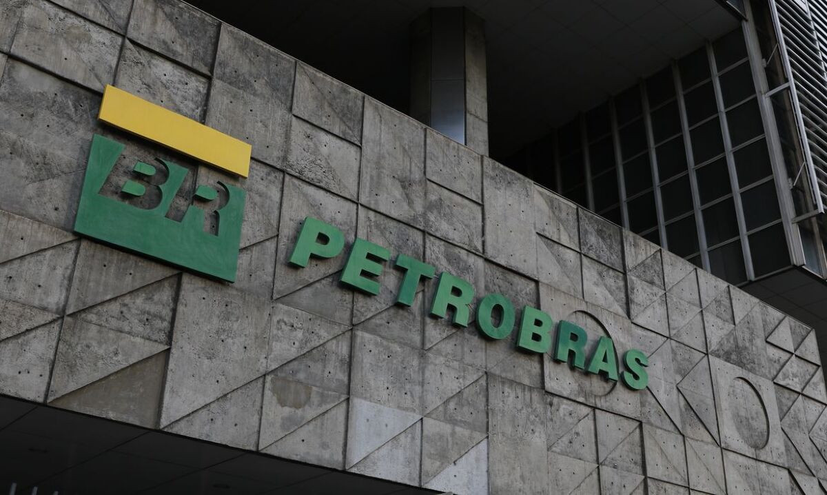 Petrobras perde R$ 35 bilhões em valor de mercado até as 12h após demissão de Prates