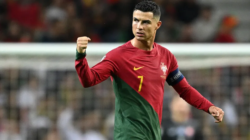 Cristiano Ronaldo tem interesse em comprar rival do Real Madrid, diz jornal