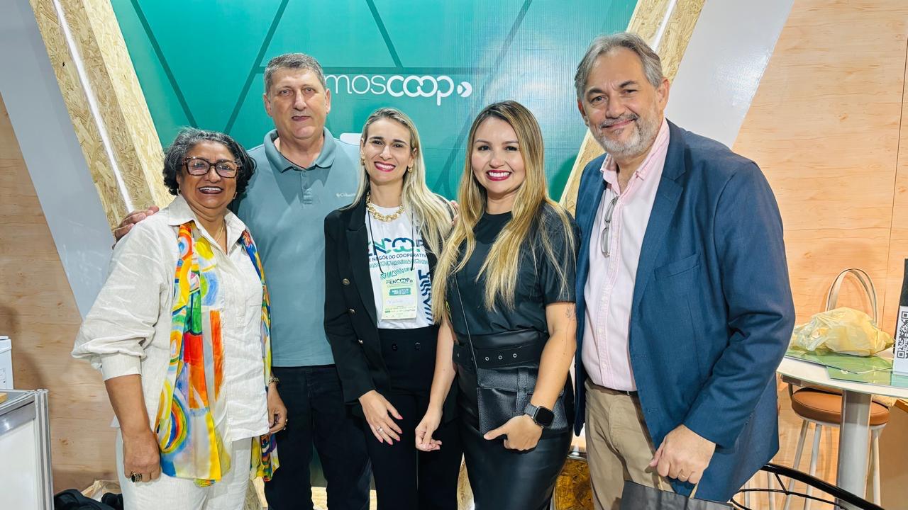 Sicoob Primavera marca presença em mais uma edição da Fencoop