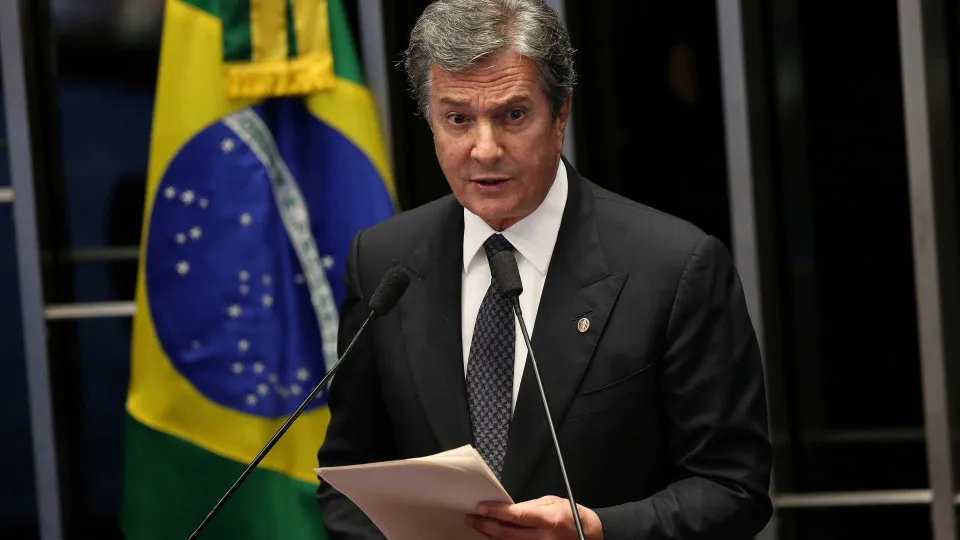 Collor cumpre prisão domiciliar em cobertura avaliada em R$ 9 milhões em Maceió