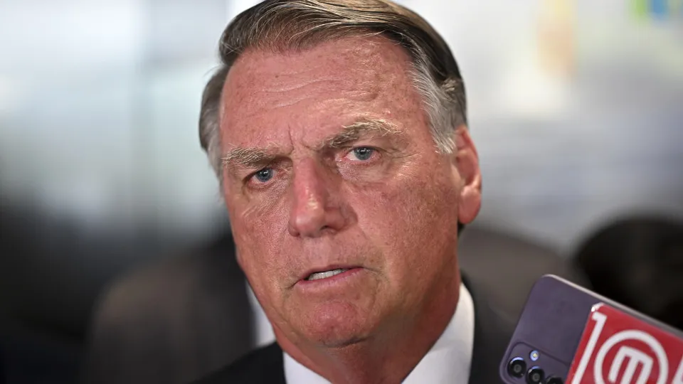 Bolsonaro pode ter alta hospitalar neste domingo