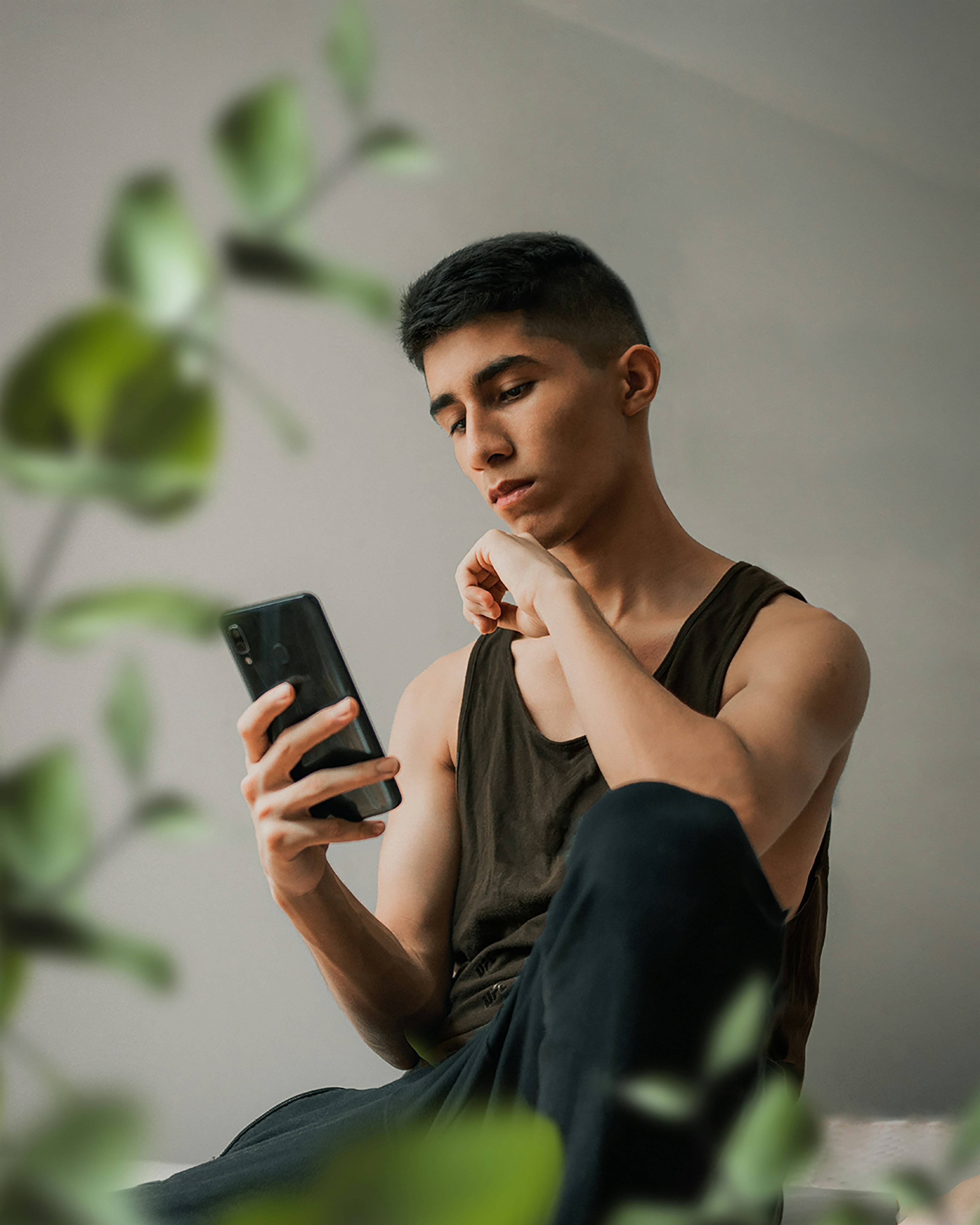 'Dix': perfis privados no Instagram são vistos como 'espaço sagrado' por jovens, dizem especialistas