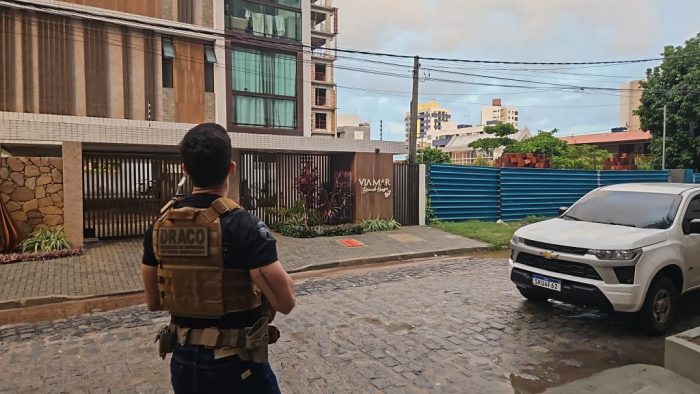 Polícia Civil cumpre mandados contra empresários que cancelaram formaturas de centenas de estudantes