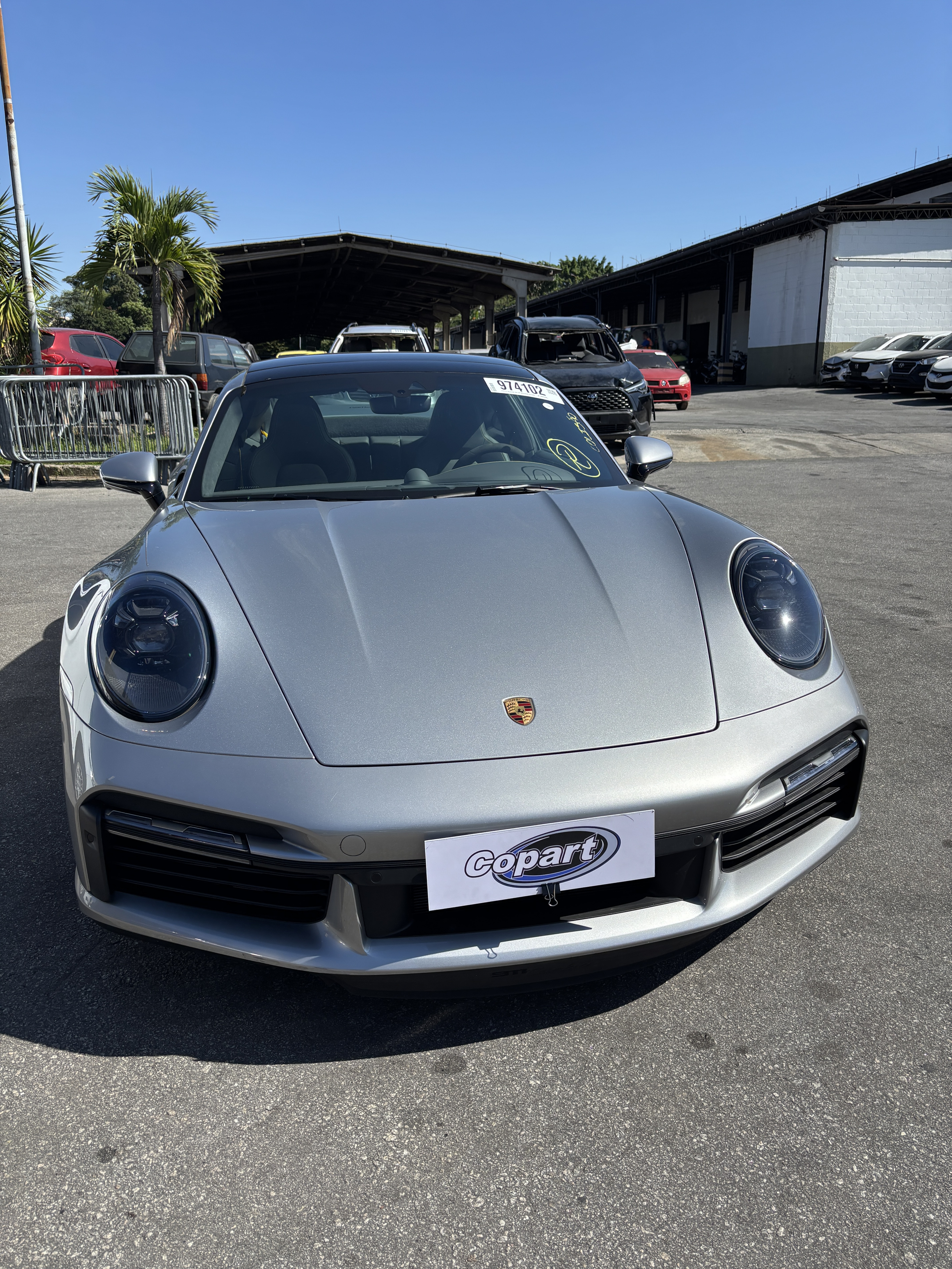 Porsche 911 de R$ 1,4 milhão será leiloado por quase metade do preço