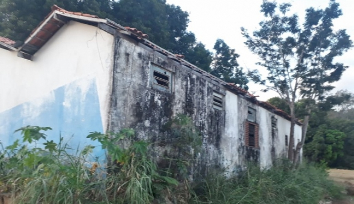 Câmara autoriza a Prefeitura demolir prédio público em Santa Terezinha